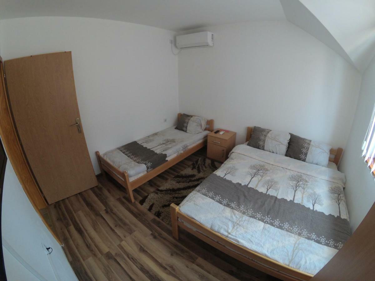 Apartment And Rooms Konak Višegrad 외부 사진