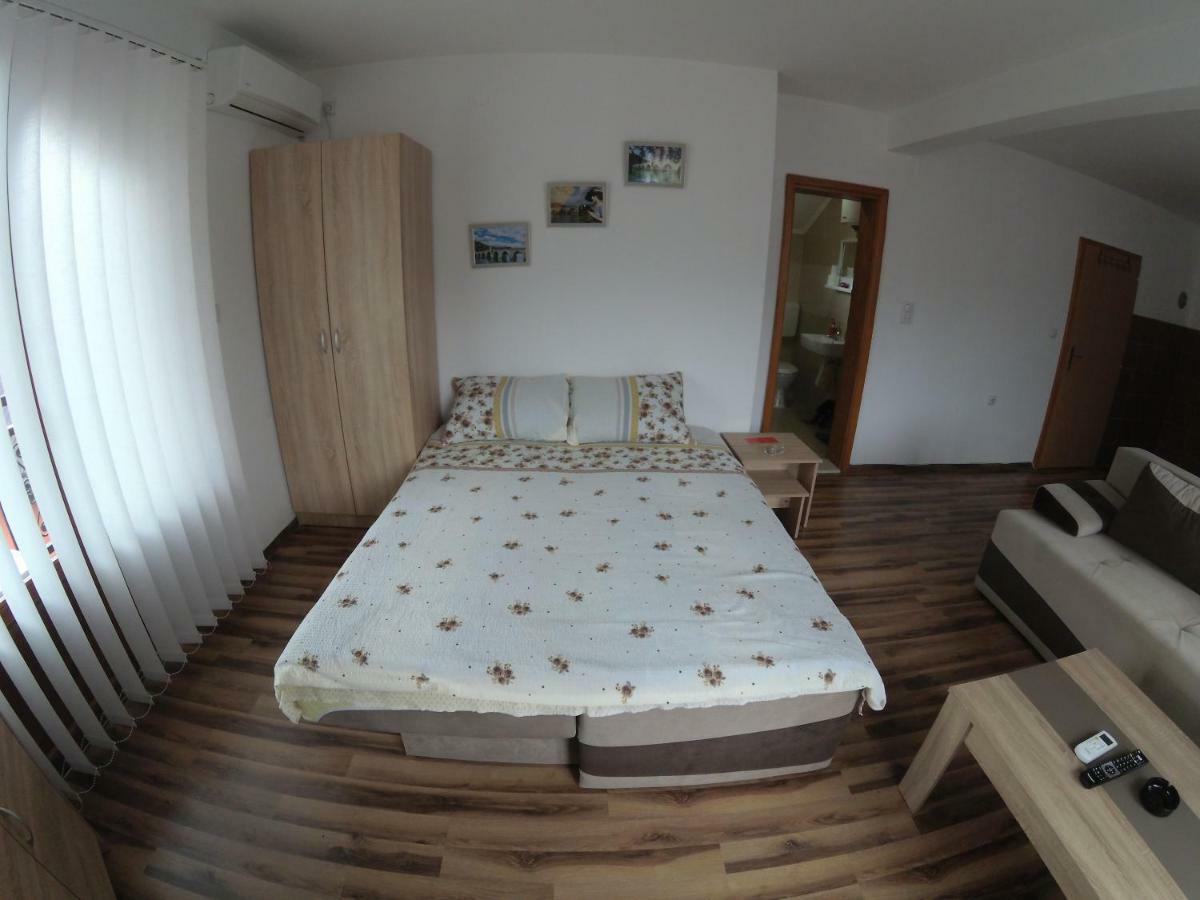 Apartment And Rooms Konak Višegrad 외부 사진
