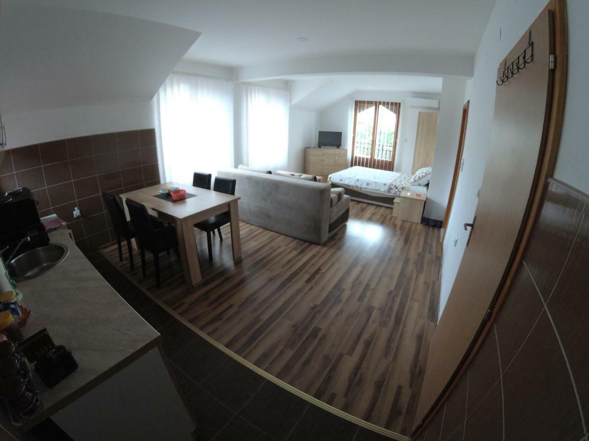 Apartment And Rooms Konak Višegrad 외부 사진