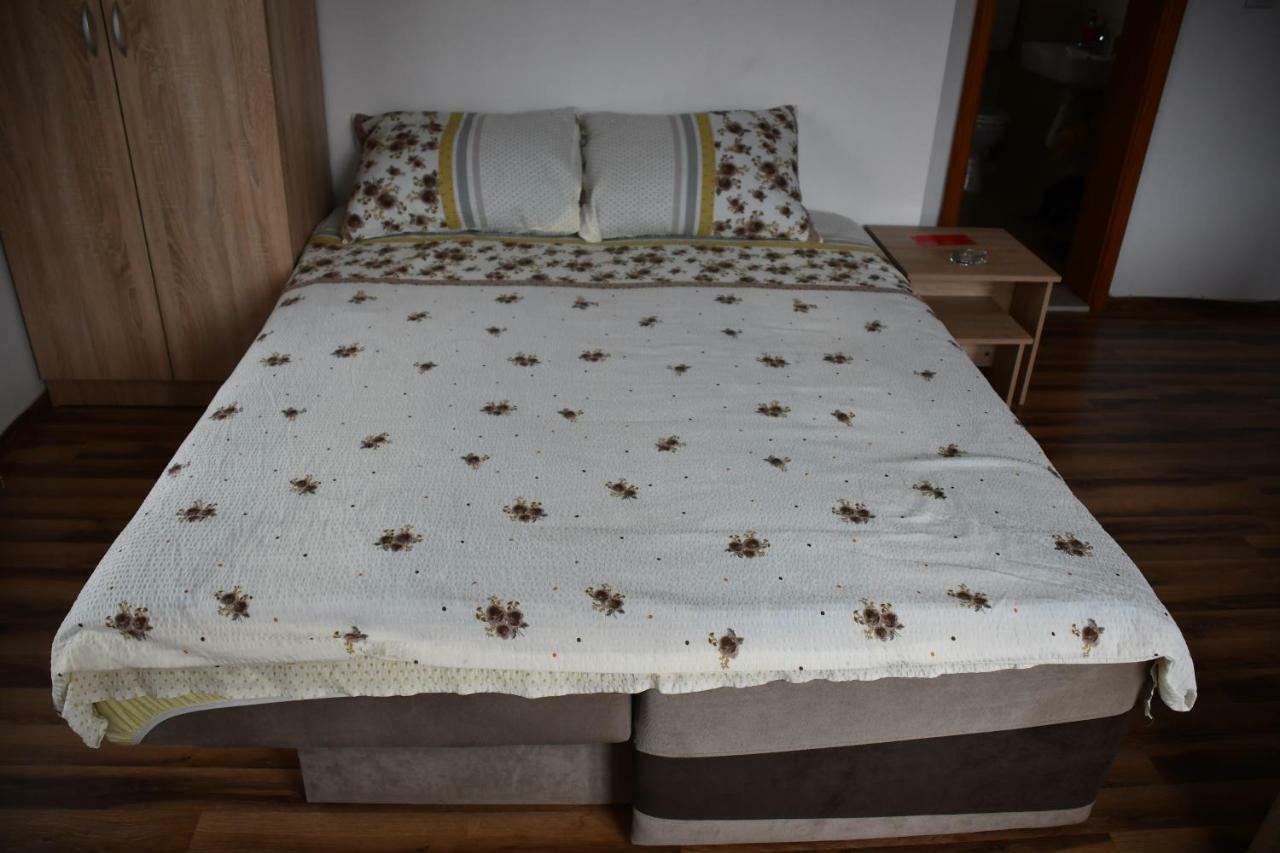 Apartment And Rooms Konak Višegrad 외부 사진
